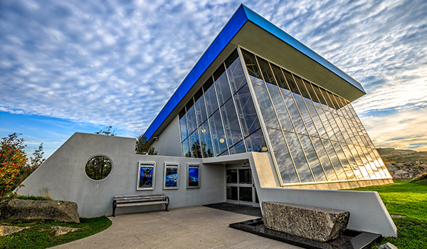 Photo of the Johnson Geo Centre building.